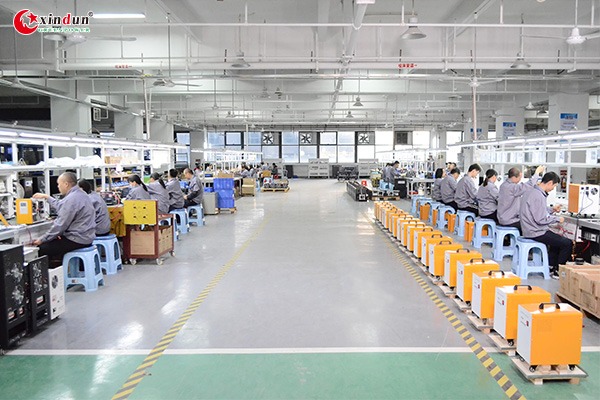 usine d'onduleurs solaires monophasés Xindun Power usine d'onduleurs solaires monophasés Xindun Power